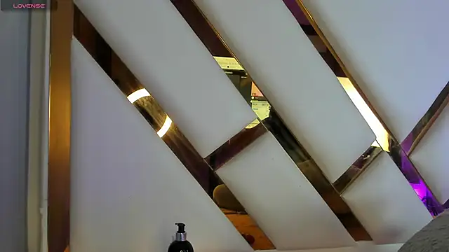 kathy bakerr online show from February 5, 2026, 1:16 pm