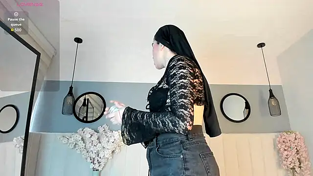 Snapshot of chelsea_bolton_ chatting on March 14, 2026, 12:21 pm chelsea bolton online show from March 14, 2026, 12:21 pm