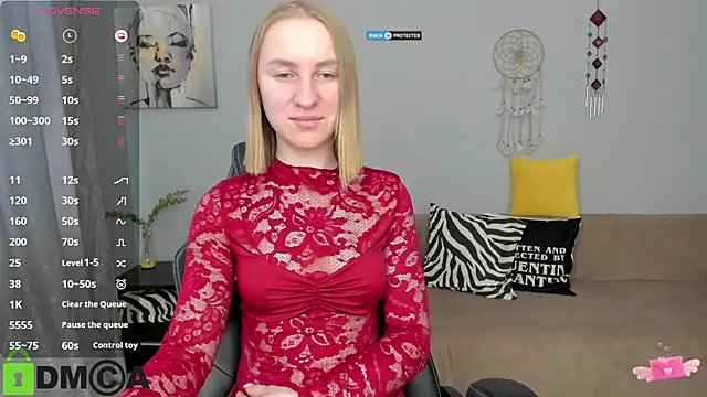 Snapshot of BeautyBlondy chatting on February 12, 2026, 1:28 pm BeautyBlondy online show from February 12, 2026, 1:28 pm