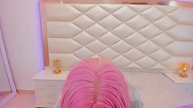 MiaQueen021 online show from January 23, 2025, 12:41 pm