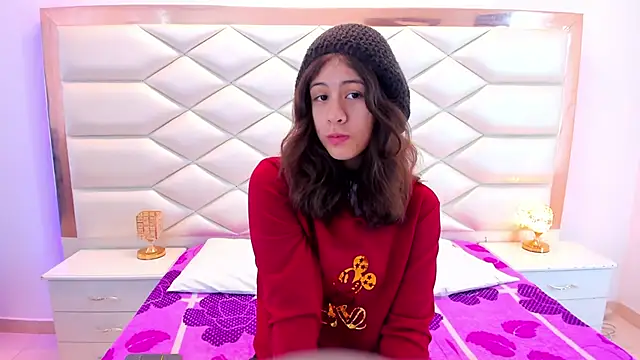 MiaQueen021 online show from February 8, 2025, 12:28 pm