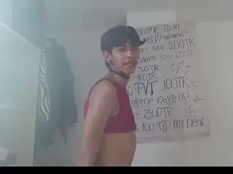 boysLittle online show from January 19, 2025, 9:34 pm