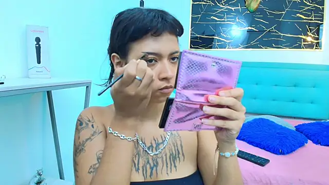 gabriela cortez online show from September 27, 2025, 12:32 pm