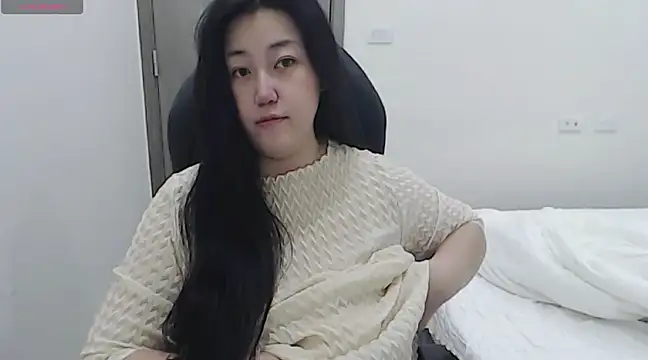 minnie9009 online show from February 28, 2025, 8:09 am