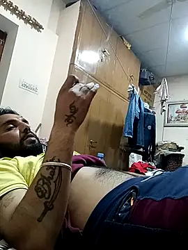 Snapshot of Rajasthani-boy chatting on February 23, 2025, 3:51 pm Rajasthani-boy online show from February 23, 2025, 3:51 pm