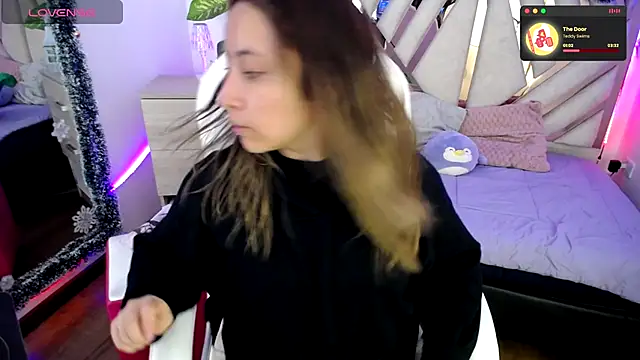 NyxAndria 1 online show from November 18, 2025, 9:19 pm