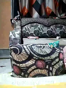 Snapshot of SANA-LEONI chatting on October 25, 2025, 3:18 pm SANA-LEONI online show from October 25, 2025, 3:18 pm