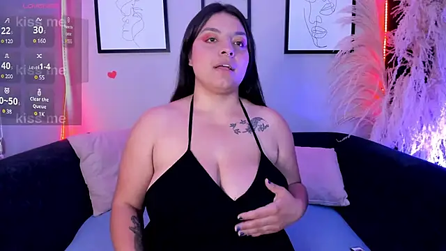 Snapshot of karo_linee chatting on March 12, 2025, 12:26 pm karo linee online show from March 12, 2025, 12:26 pm