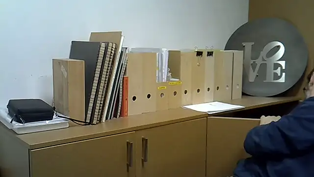 Snapshot of Cellino4 chatting on February 12, 2025, 5:16 pm Cellino4 online show from February 12, 2025, 5:16 pm