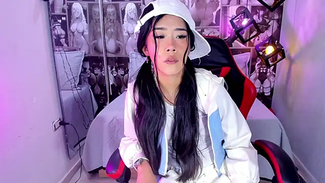 Snapshot of Lil_ceyy chatting on October 10, 2025, 7:46 pm Lil ceyy online show from October 10, 2025, 7:46 pm