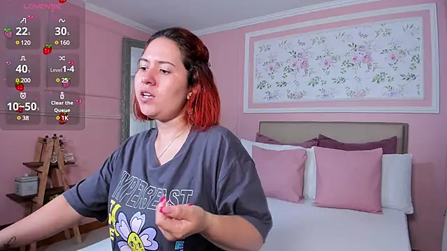 zoes milee online show from February 28, 2025, 11:14 am