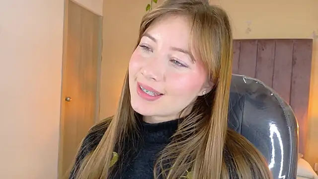 Snapshot of Dahlia_Rousse chatting on February 10, 2026, 6:50 am Dahlia Rousse online show from February 10, 2026, 6:50 am