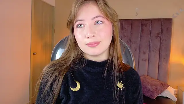 Snapshot of Dahlia_Rousse chatting on February 18, 2026, 7:26 am Dahlia Rousse online show from February 18, 2026, 7:26 am