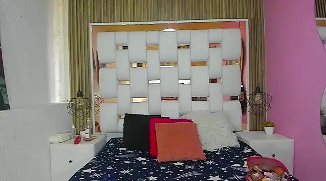 SolEvanss online show from February 20, 2025, 1:08 pm