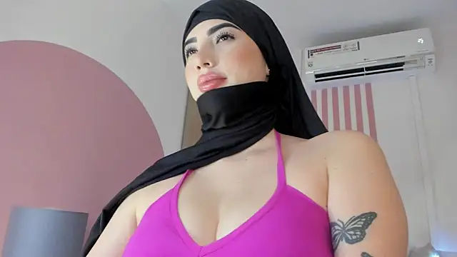 taylorsmiiith  online show from January 9, 2026, 8:10 pm