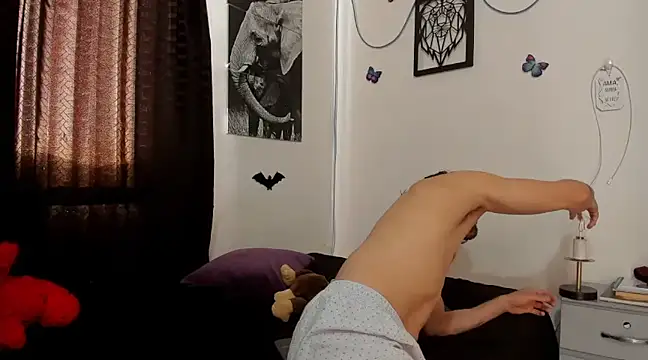 Snapshot of maxi_styles chatting on January 16, 2025, 7:41 pm maxi styles online show from January 16, 2025, 7:41 pm