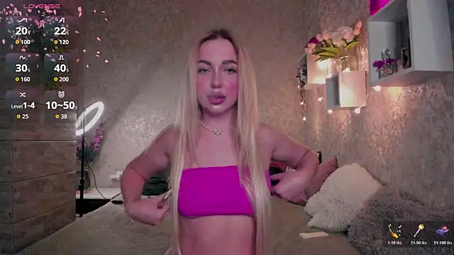 Mika Rayy online show from November 14, 2025, 9:57 pm