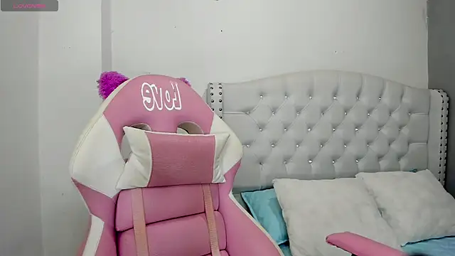 Snapshot of Alana_ponsee chatting on January 31, 2025, 2:48 am Alana ponsee online show from January 31, 2025, 2:48 am