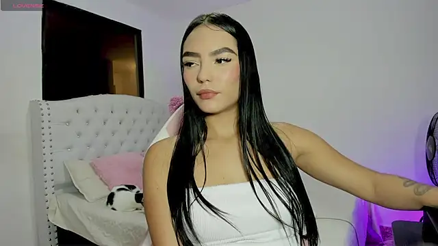 Snapshot of Alana_ponsee chatting on November 18, 2025, 2:28 am Alana ponsee online show from November 18, 2025, 2:28 am