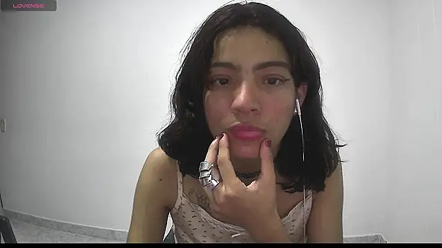 Lovelyamyy online show from February 20, 2025, 11:54 pm