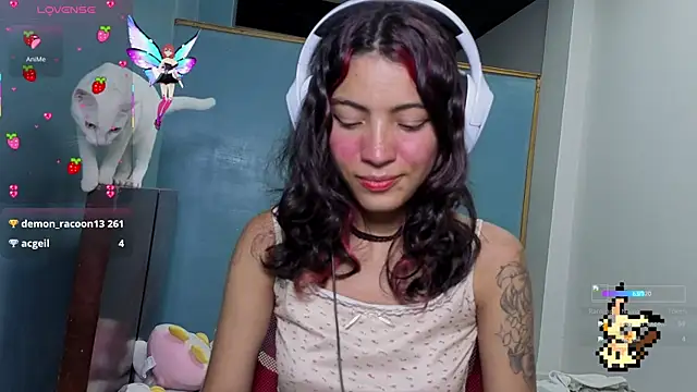 Lovelyamyy online show from September 9, 2025, 1:38 am