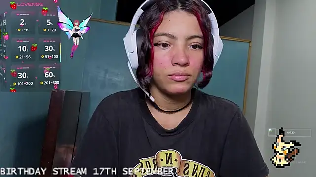 Lovelyamyy online show from September 16, 2025, 7:04 pm