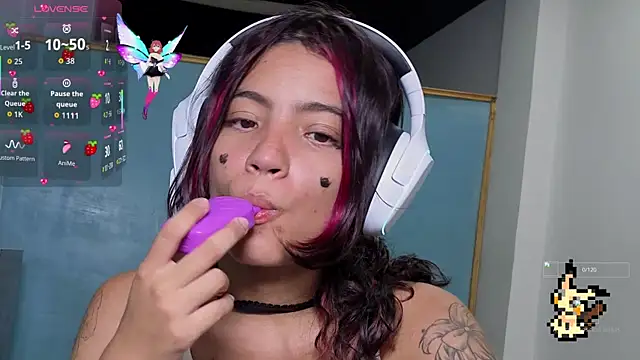 Lovelyamyy online show from September 20, 2025, 3:51 am