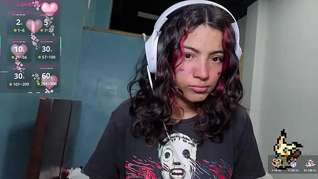 Lovelyamyy online show from October 17, 2025, 8:44 pm