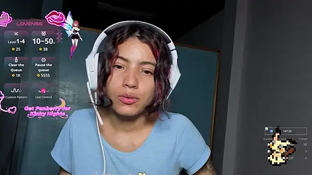 Lovelyamyy online show from October 25, 2025, 10:34 am