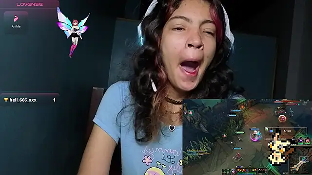 Lovelyamyy online show from November 18, 2025, 1:44 am