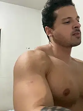 Lucasfit24 online show from January 26, 2025, 11:18 pm