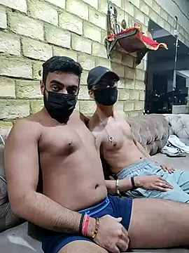 Snapshot of vaibhavchugh38 chatting on March 16, 2025, 4:45 pm vaibhavchugh38 online show from March 16, 2025, 4:45 pm