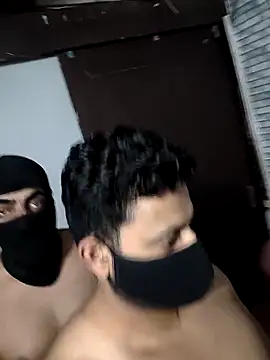 vaibhavchugh38 online show from March 19, 2026, 6:12 pm