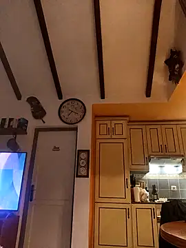 Snapshot of MountJohnXL chatting on February 19, 2025, 11:04 pm MountJohnXL online show from February 19, 2025, 11:04 pm