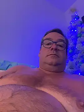 Snapshot of MountJohnXL chatting on December 23, 2025, 2:42 am MountJohnXL online show from December 23, 2025, 2:42 am