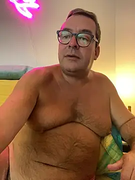 Snapshot of MountJohnXL chatting on February 16, 2026, 1:13 am MountJohnXL online show from February 16, 2026, 1:13 am