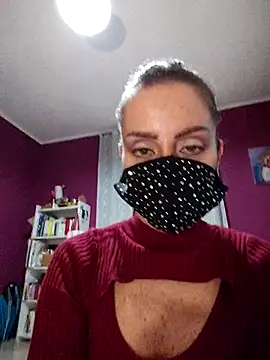 Akemi rossi online show from November 6, 2025, 3:24 pm