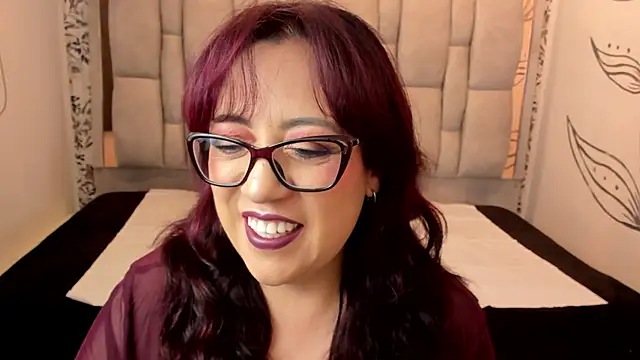 Victoria Adamns online show from November 8, 2025, 12:27 pm