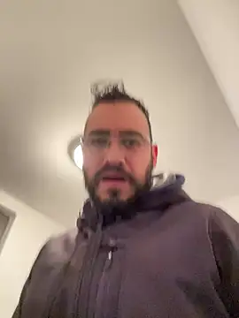 Snapshot of leonardohot1987 chatting on January 13, 2025, 8:48 pm leonardohot1987 online show from January 13, 2025, 8:48 pm