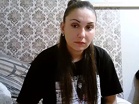 Yuliia30 online show from September 12, 2025, 4:07 pm