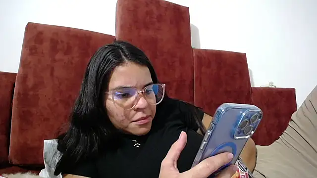 Snapshot of Anddyy__ chatting on January 11, 2025, 1:27 am Anddyy online show from January 11, 2025, 1:27 am
