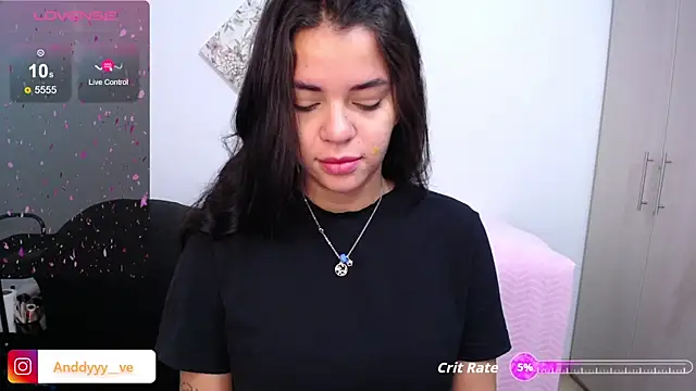 Snapshot of Anddyy__ chatting on October 22, 2025, 1:11 pm Anddyy online show from October 22, 2025, 1:11 pm