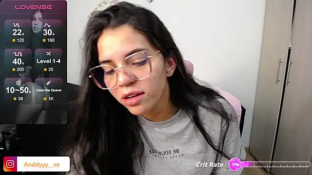 Snapshot of Anddyy__ chatting on November 4, 2025, 10:53 pm Anddyy online show from November 4, 2025, 10:53 pm