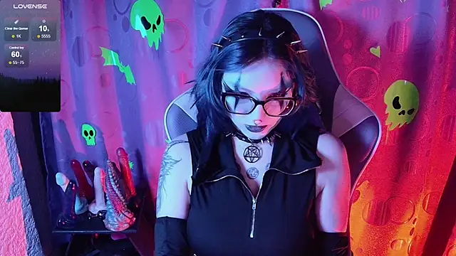 Kimlennox  online show from January 14, 2026, 1:06 pm