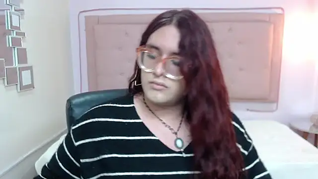 kathepickmanx online show from September 14, 2025, 3:38 am