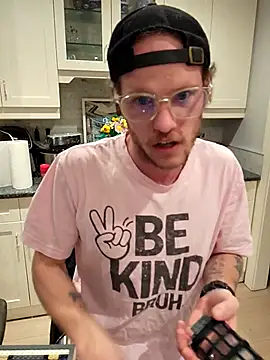 SoxxyNsh online show from April 5, 2026, 1:36 am