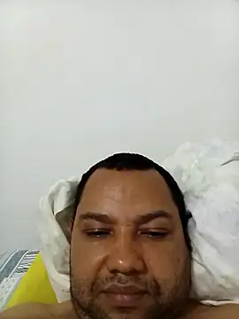 Snapshot of Marcio2235 chatting on September 20, 2025, 6:25 am Marcio2235 online show from September 20, 2025, 6:25 am