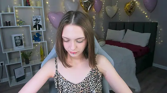 JesssWalker online show from February 15, 2026, 6:59 pm