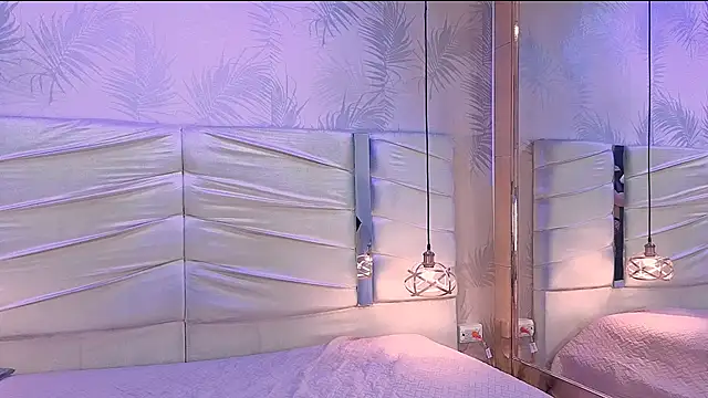 CatarinaMayer  online show from December 4, 2025, 9:56 pm