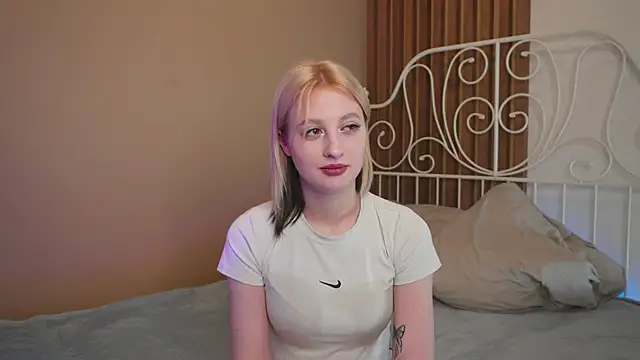 Snapshot of milasmiu chatting on January 13, 2025, 6:27 pm milasmiu online show from January 13, 2025, 6:27 pm